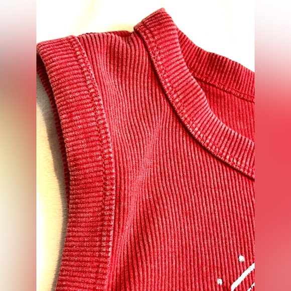 No Boundaries Red Skull Graphic Juniors Ribbed Tank Top Size 11-13 - Picture 8 of 14